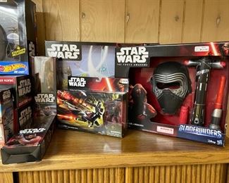 Vintage unopened Star Wars collectibles. Photo 2 of 4.