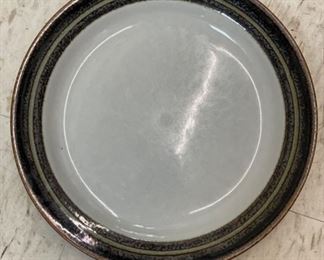 Vintage chip free Arabia Karelia three-piece service for 8 (dinner, salad and soup). Photo 3 of 4.