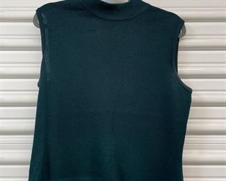 St. John basics. Size P hunter green sleeveless seater. Photo 1 of 2.