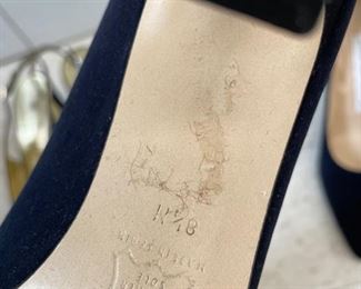 Jones New York deep navy velvet heels. Size 8.5. Photo 2 of 2.