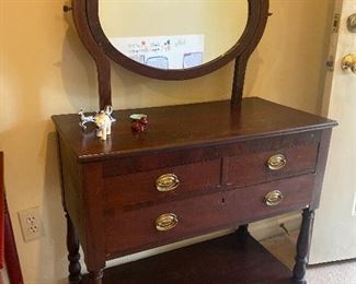 Small Dressing Table with Mirror