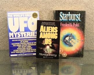 Lot of 3 Books on Aliens | Science Fiction