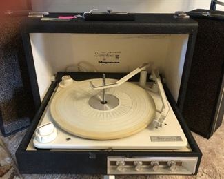 Stereophonic Magnavox Record Player