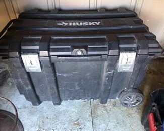 Husky work chest with wheels