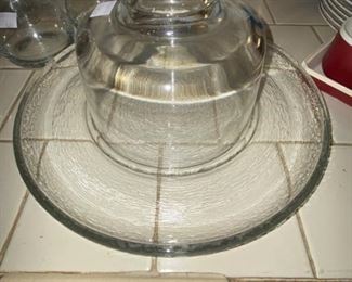 Your cheese and crackers will look all fancy on this tray.