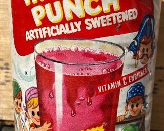 If this unopened 40 year old can of  deliciousness is any indication of everything this family saved, you’d better get yourself ready!