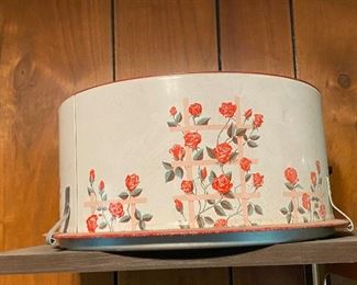 Floral cake carrier