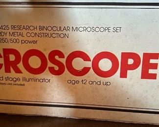 Microscope