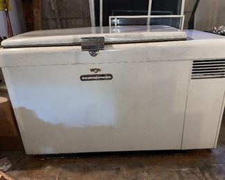 Frigidaire chest freezer