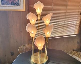 5 flower calla lily lamp