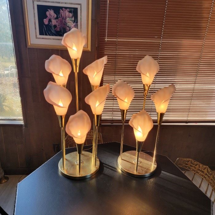 Amazing 5 lamp and 4 lamp calla lily lamps!
