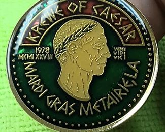 https://www.ebay.com/itm/124727288687	HC3004 BRONZE MULTI CLOISSONNE 1999 KREWE OF CAESAR MARDI-GRAS DOUBLOON LOOPED	BIN
