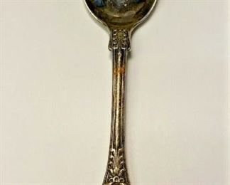 "https://www.ebay.com/itm/124835396039	"	ME1020 STERLING SILVER TIFFANY ENGLISH KING PATTERN LARGE SPOON 6	BIN
