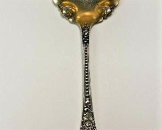 "https://www.ebay.com/itm/124835396032	"	ME1023 STERLING SILVER SERVING SPOON WITH CURLED EDGES	BIN
