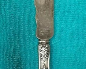 https://www.ebay.com/itm/114855437580	ME3002 USED TIFFANY & CO. STERLING SILVER FISH KNIFE ENGLISH KING PATTERN	Offer
