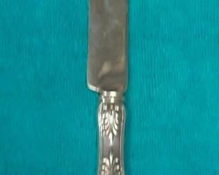 https://www.ebay.com/itm/124815126163	ME3008 USED TIFFANY & CO. STERLING SILVER BUTTER KNIFE ENGLISH KING PATTERN	Offer
