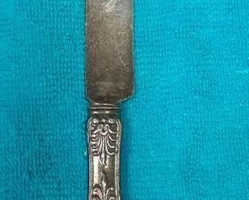 https://www.ebay.com/itm/124815126935	ME3013 USED TIFFANY & CO. STERLING SILVER BUTTER KNIFE ENGLISH KING PATTERN	Offer
