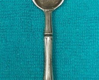 https://www.ebay.com/itm/124815126204	ME3015 USED TIFFANY & CO. 4 1/8 STERLING TEA SILVER SPOON BAMBOO PATTERN	Offer
