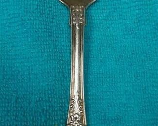 https://www.ebay.com/itm/114895585489	ME3030 USED TIFFANY & CO. STERLING SILVER DESSERT SPOON ENGLISH KING PATTERN	Offer

