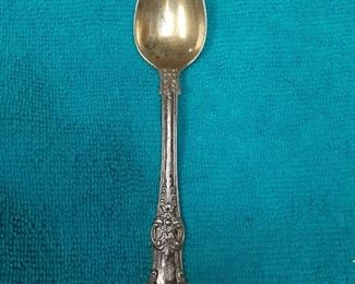 https://www.ebay.com/itm/114895585462	ME3033 USED TIFFANY & CO. STERLING SILVER DESSERT SPOON ENGLISH KING PATTERN	Offer
