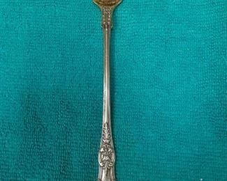 https://www.ebay.com/itm/124815126208	ME3071 USED TIFFANY & CO. STERLING SILVER OYSTER FORK KING PATTERN	Offer
