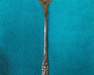 https://www.ebay.com/itm/124815126206	ME3075 USED TIFFANY & CO. STERLING SILVER OYSTER FORK KING PATTERN	Offer
