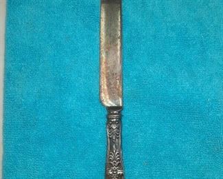 https://www.ebay.com/itm/114895585127	ME3085 USED TIFFANY & CO. STERLING SILVER BLUNT TABLE KNIFE KING PATTERN	Offer
