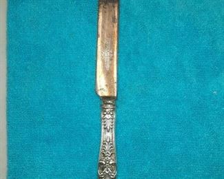 https://www.ebay.com/itm/124815126962	ME3090 USED TIFFANY & CO. STERLING SILVER BLUNT TABLE KNIFE KING PATTERN	Offer
