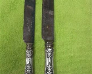 https://www.ebay.com/itm/124815126216	ME3093 USED LOT OF TWO TIFFANY & CO. STERLING SILVER KNIVES KING PATTERN	Offer
