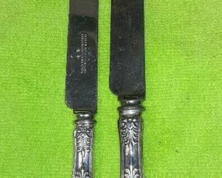 https://www.ebay.com/itm/114895585122	ME3096 USED LOT OF TWO TIFFANY & CO. STERLING SILVER KNIVES KING PATTERN	Offer
