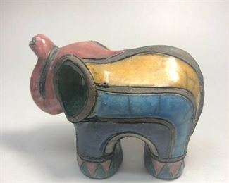 https://www.ebay.com/itm/114918154974	ME7004 South African Raku Pottery Elephant Figurine (red head)	BIN

