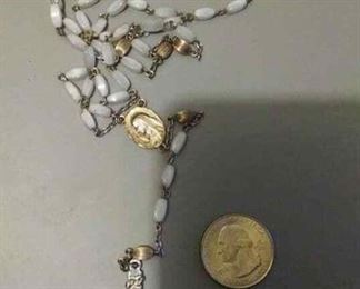 https://www.ebay.com/itm/124312199999	RX02: STERLING SILVER ROSARY $30.00 PEARL COLOR BEADS (59 BEADS)	BIN
