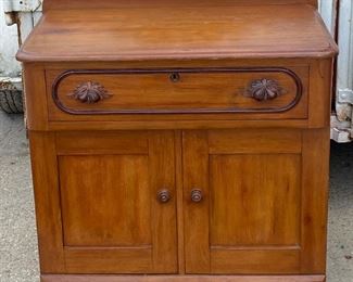https://www.ebay.com/itm/124916241724	MC5006 - Vintage American Washstand Chest of Drawers - Local Pickup	Auction
