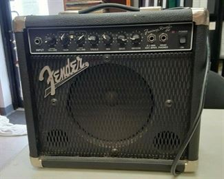 https://www.ebay.com/itm/124929641362	SC3002 USED VINTAGE FENDER FRONTMAN REVERB AMP.	BIN		100
