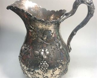https://www.ebay.com/itm/124963916095	ME7040 Sterling silver T. Hausmann & Sons Grape Vine Pitcher (734.3 g)		Auction Starts 10/22/2021 10 PM
