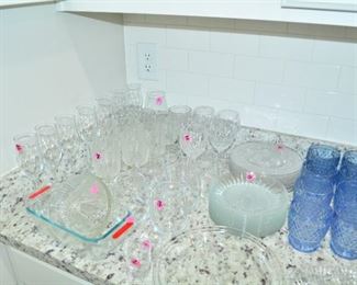 Kitchen: Glassware
