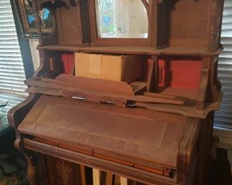 Antique Pump Organ