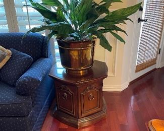 Vintage eight sided drum table with storage