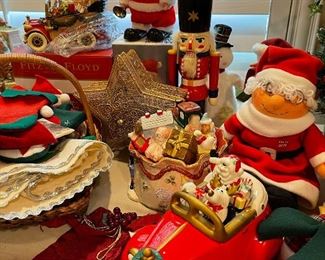 Vintage Christmas, Fritz and Floyd ceramics, nutcracker Santa