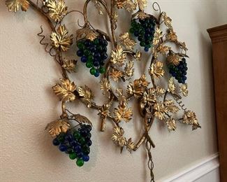 Very mid-century grape light