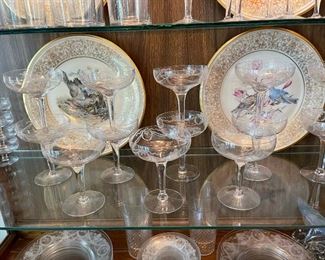 Lots more vintage glass ware
