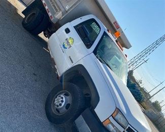 Chevy Silverado 3500 Dump Truck 4x4 2006