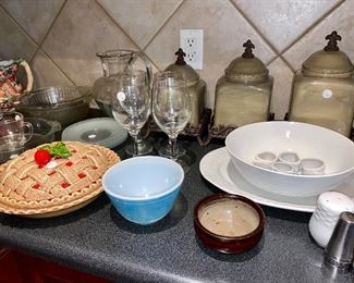 Lots of kitchenware.