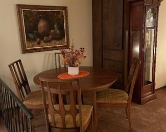 Mid-Century Broyhill BRASILIA Round Walnut Pedestal Dining Table and Chair Set