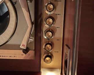 Vintage MCM Motorola Stereophonic High Fidelity Stereo / Record Player Cabinet