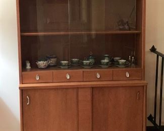 MCM Hutch / Cabinet