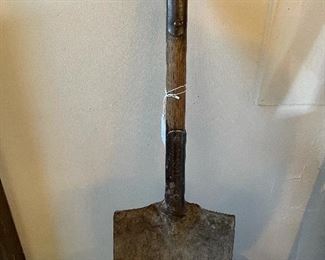 US Military Small Shovel