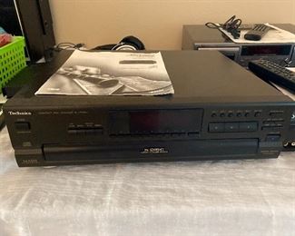 Technics compact disc changer