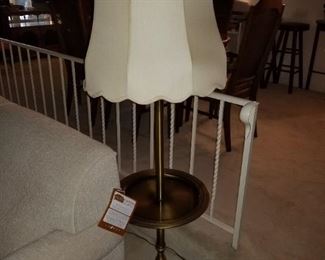 Lamp table