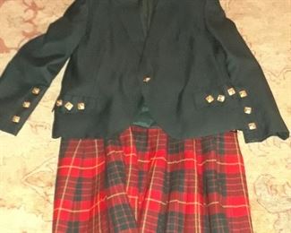 Clan outfit